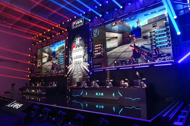 姿态阿卡丽+AJ石头人难逆天 姿态队老龙团一波爆炸不敌泡芙队